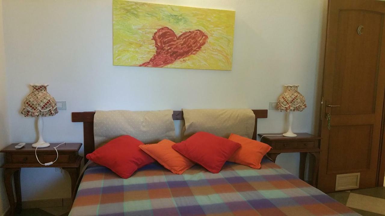 A Villa Ada b&b Arborea Bagian luar foto
