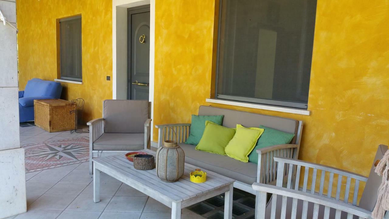 A Villa Ada b&b Arborea Bagian luar foto